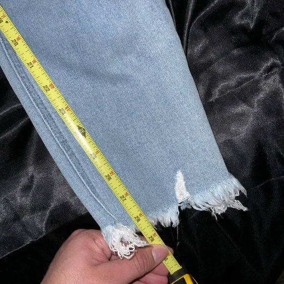 👖 CELLO Distressed Frayed Hem Straight Leg Jeans 👖 - Picture 7 of 8